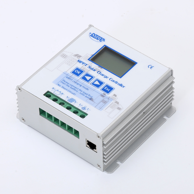 24 ভোল্ট 700W রেগুলেটর MPPT 40A IP54 MPPT সোলার সিস্টেম LCD ডিসপ্লে