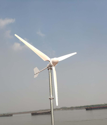 3KW 5KW অনুভূমিক বায়ু টারবাইন ফ্ল্যাঞ্জ সংযোগ গ্লাস ফাইবার ব্লেড