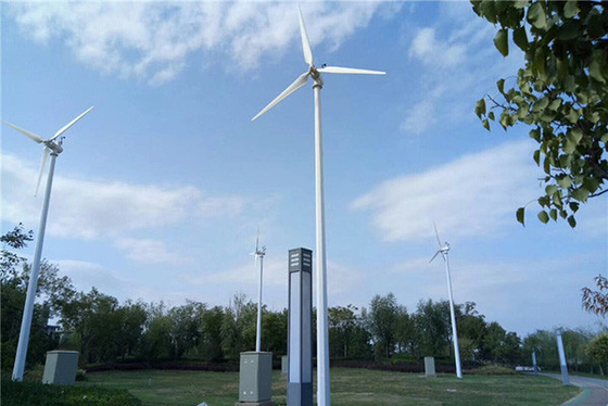 CE অফ গ্রিড উইন্ড জেনারেটর সিস্টেম 50KW IP54 উইন্ড টারবাইন জেনারেটর আউটপুট ভোল্টেজ 380V